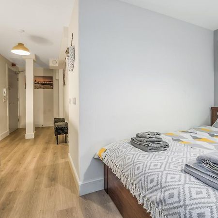 Relaxing & Cozy Studio Apartment - Oasis In The Heart Of Edinburgh - Sleeps Up To 3 Guests מראה חיצוני תמונה
